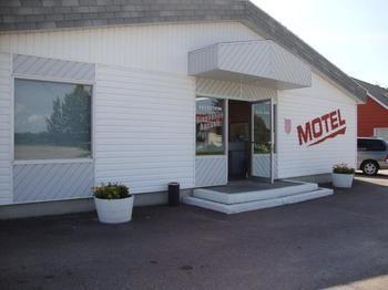 Motel De La Riviere Saint-Félicien Exterior foto