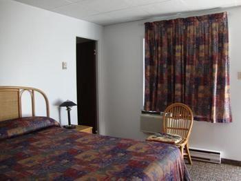 Motel De La Riviere Saint-Félicien Exterior foto